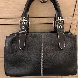 Dooney and Burke Satchel Handbag in Black Leather